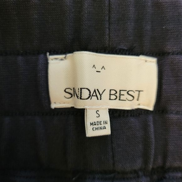 Sunday Best Flower Joggers - Picture 9 of 9